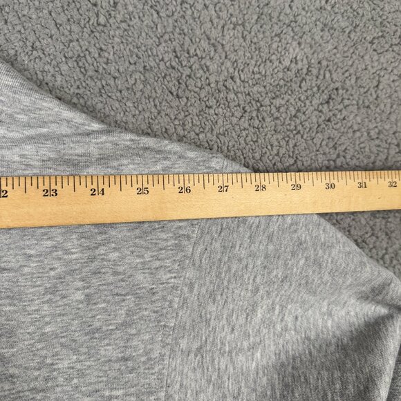 Gym Shark Sweater Mens Size Medium Gray Heathered Rest Day Essential Crew NWT - Picture 13 of 15